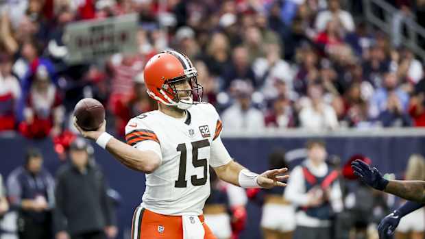Jan 13, 2024; Houston, Texas, USA; Cleveland Browns quarterback Joe Flacco (15) throws the ball during the first quarter in a 2024 AFC wild card game at NRG Stadium. Mandatory Credit: Thomas Shea-USA TODAY Sports